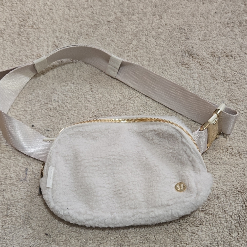 Lululemon Ivory Sherpa Belt Bag with Gold Hardware